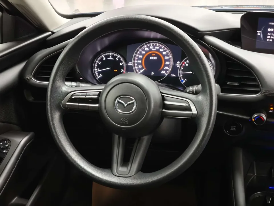Mazda Axela Mazda3 Angkesela 2021 2.0L Automatic Quality Edition 2022 — thumbnail 3