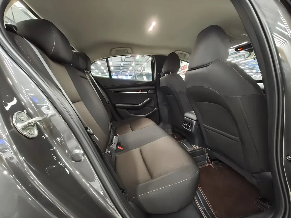 Mazda Axela Mazda3 Angkesela 2021 2.0L Automatic Quality Edition 2022 — thumbnail 4