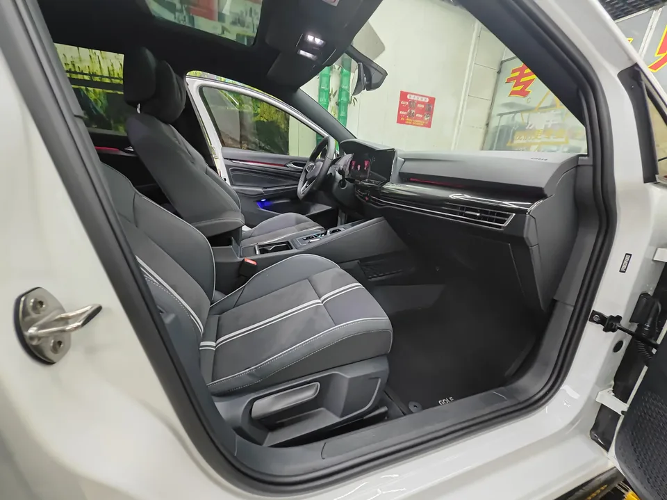 Volkswagen Golf golf 2023 280TSI DSG R-Line Lite 2023 — thumbnail 3