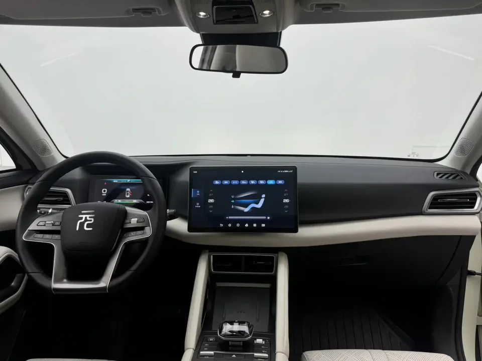 BYD Yuan Up Yuan UP 2024 401KM Surpassing Type 2024 — thumbnail 3