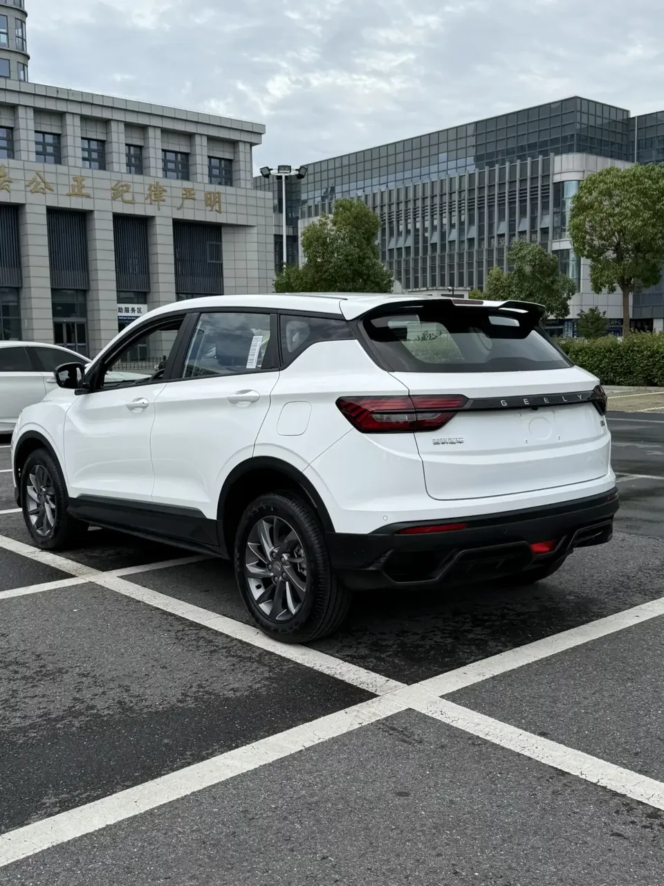 Geely Coolray SX11 Binyue 2025 1.5L CVT Super MAX 2025 — миниатюра 5