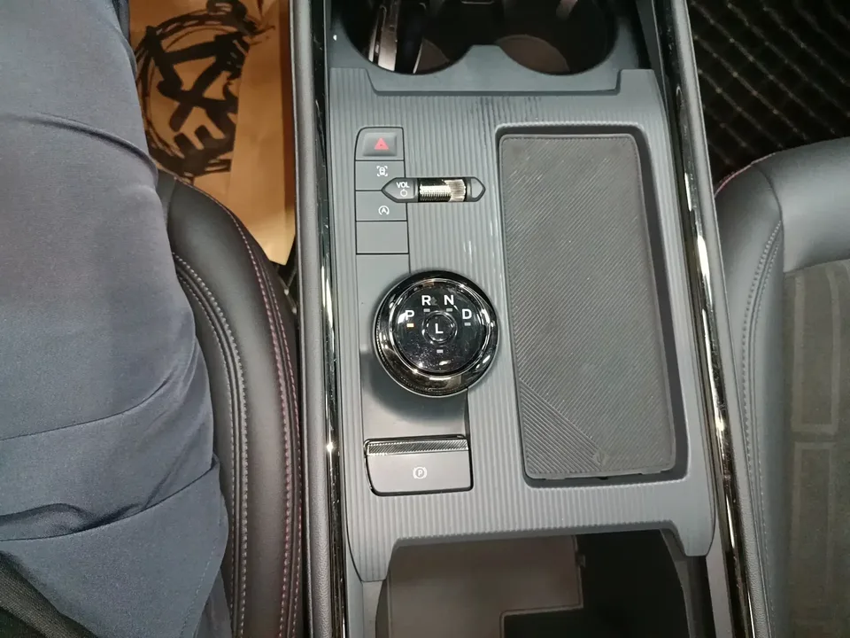 Ford Mondeo Mondeo 2023 EcoBoost 180 Comfort 2024 — thumbnail 4