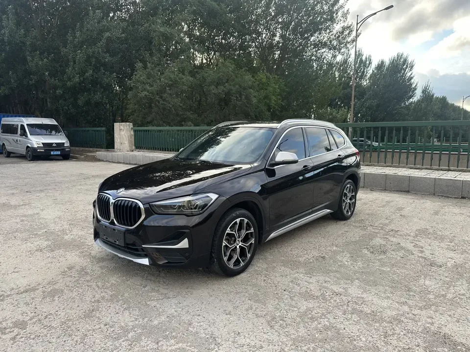 BMW X1 BMW X1 2022 sDrive20Li Fashion 2022 — photo 1, buy with delivery to Moscow