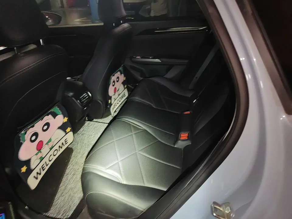 Geely Galaxy L6 Galaxy L6 2024 Longteng version 1.5T DHT 125km PLUS 2024 — thumbnail 3