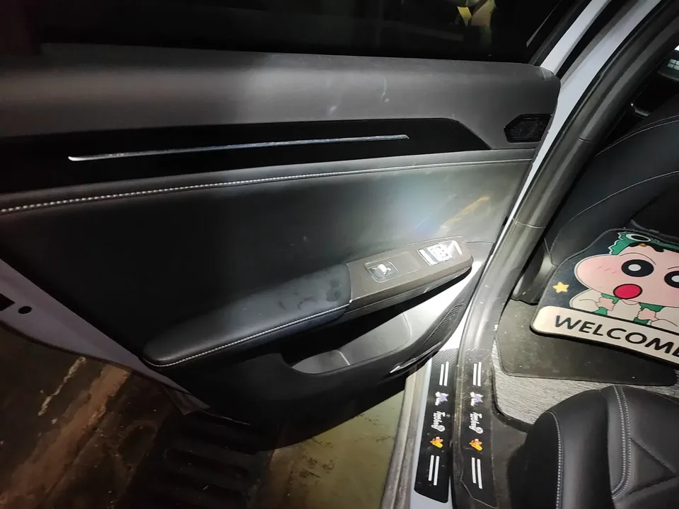 Geely Galaxy L6 Galaxy L6 2024 Longteng version 1.5T DHT 125km PLUS 2024 — thumbnail 5