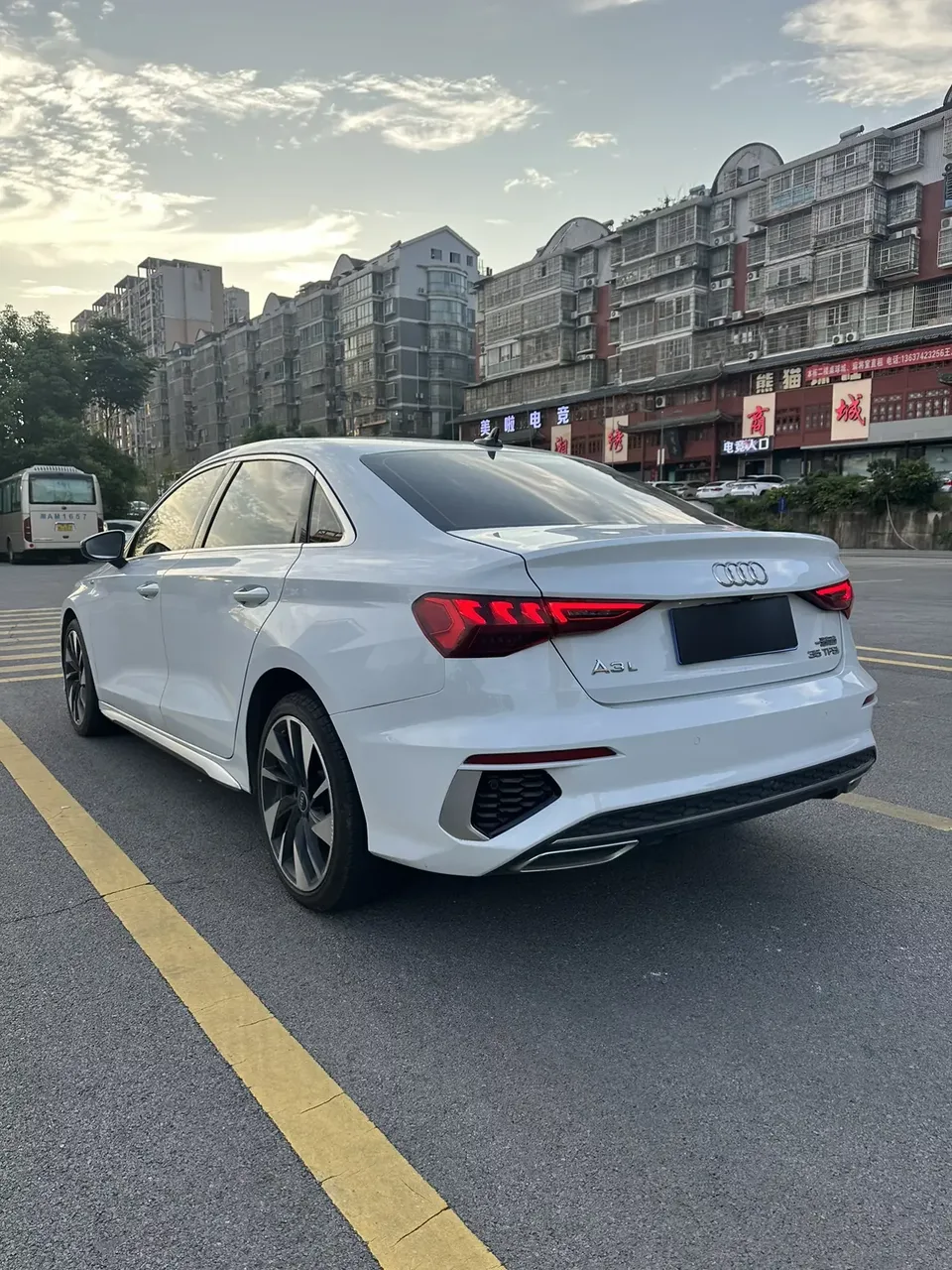 Audi A3 Audi A3 2021 A3L Limousine 35 TFSI Luxury Sports 2022 — миниатюра 4
