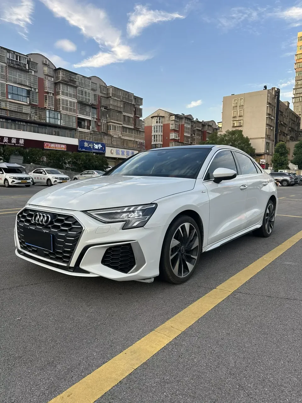 Audi A3 Audi A3 2021 A3L Limousine 35 TFSI Luxury Sports 2022 — photo 1, buy with delivery to Moscow