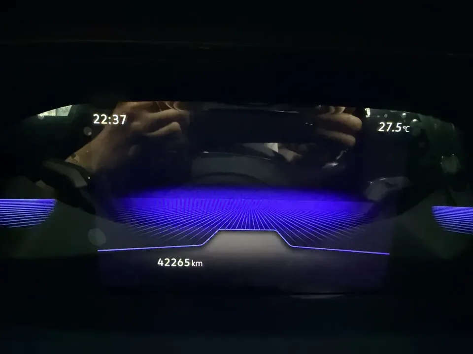 Volkswagen Tharu tuyue 2021 280TSI 2WD Deluxe Edition 2022 — thumbnail 5