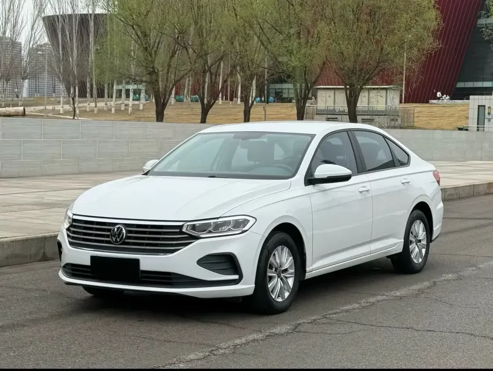 Volkswagen Lavida Lavida 2023 Modified 1.5L Automatic Deyi Edition 2023 — photo 1, buy with delivery to Moscow
