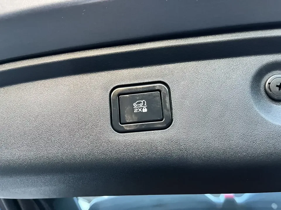Changan CS75PLUS Changan CS75 PLUS 2025 The fourth generation 1.5T New Blue Whale Smart Premium 2024 — миниатюра 3