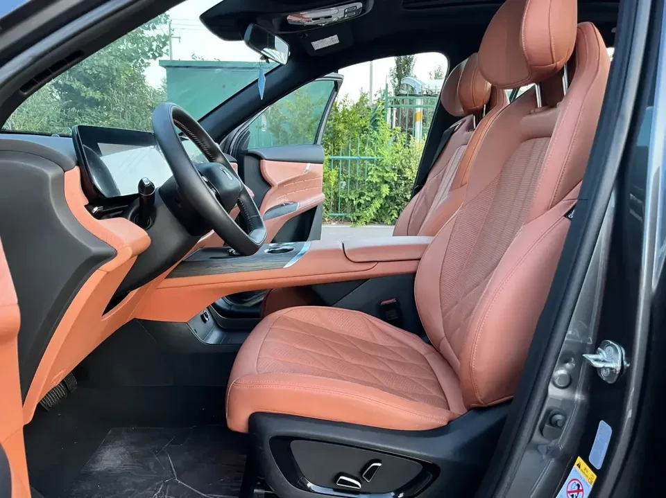 Changan CS75PLUS Changan CS75 PLUS 2025 The fourth generation 1.5T New Blue Whale Smart Premium 2024 — миниатюра 5
