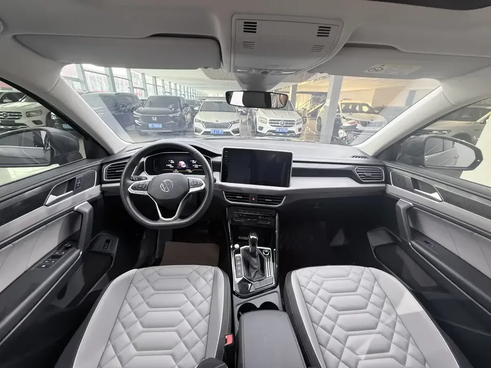 Volkswagen Tayron Tanyue 2023 280TSI 2WD Luxury Plus Advanced Edition 2023 — thumbnail 3