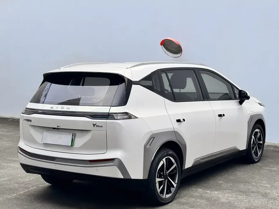 AION Y AION Y 2025 Plus 510 Enjoy Edition 58.4kWh 2025 — thumbnail 2