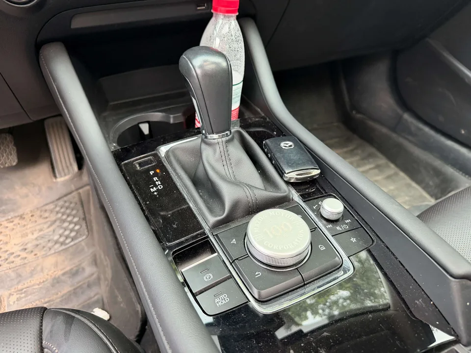 Mazda Axela Mazda3 Angkesela 2022 2.0L Automatic Elegant Edition 2023 — thumbnail 5