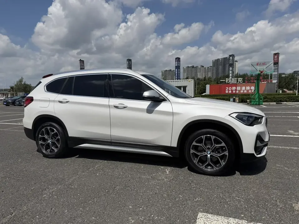 BMW X1 BMW X1 2022 sDrive20Li Fashion 2023 — thumbnail 2