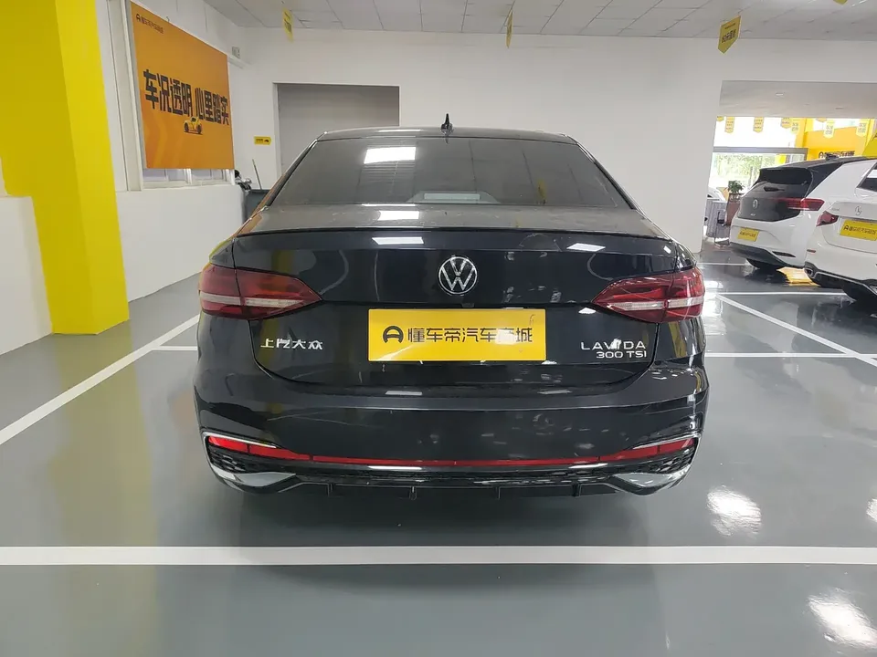 Volkswagen Lavida Lavida 2023 300TSI DSG Starry Sky Edition 2024 — thumbnail 2