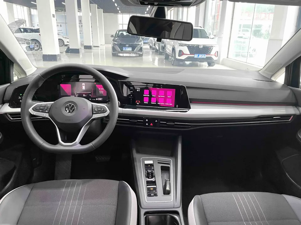 Volkswagen Golf golf 2023 280TSI DSG Pro 2023 — thumbnail 4