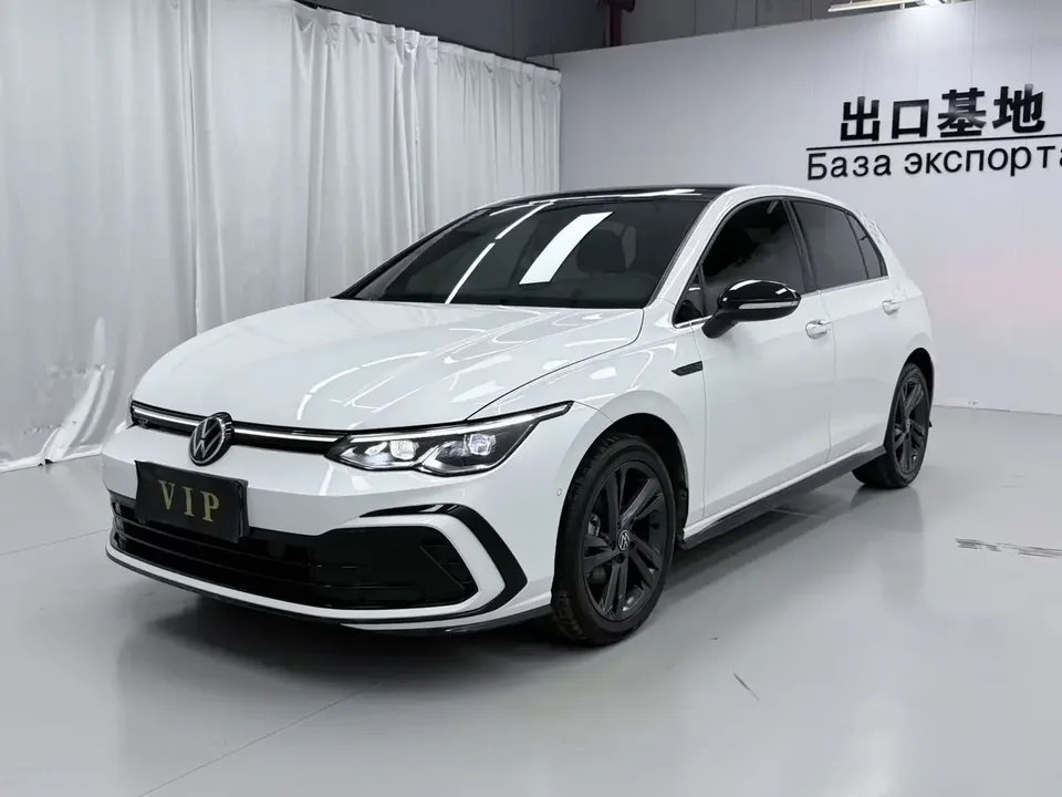 Volkswagen Golf golf 2023 280TSI DSG R-Line 2022 — photo 1, buy with delivery to Moscow