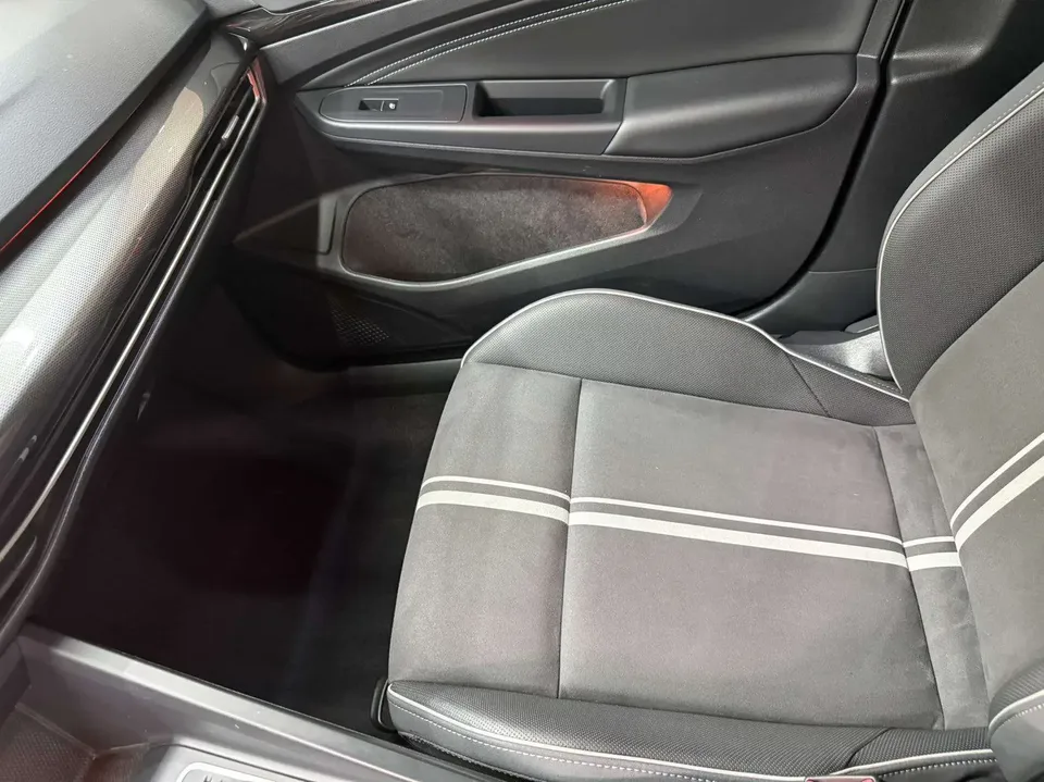Volkswagen Golf golf 2023 280TSI DSG R-Line Lite 2022 — thumbnail 3