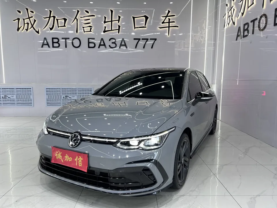 Volkswagen Golf golf 2023 280TSI DSG R-Line Lite 2022 — photo 1, buy with delivery to Moscow