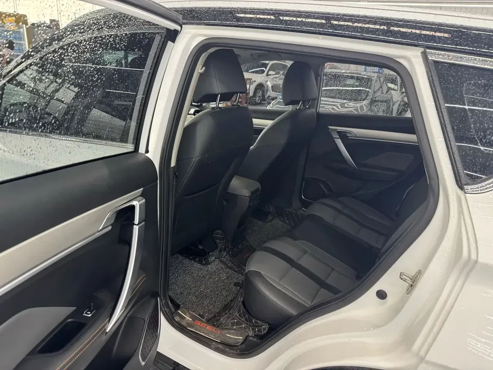 Geely Coolray SX11 Binyue 2023 1.5T DCT Diamond Edition 2024 — thumbnail 4