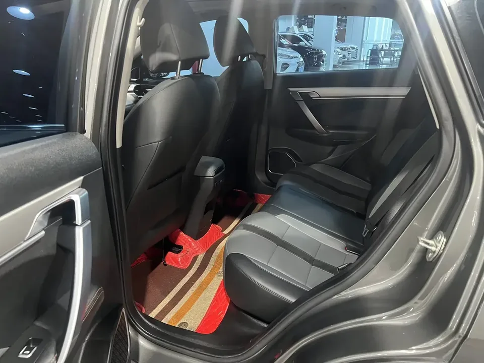 Geely Coolray SX11 Binyue 2023 1.5T DCT Platinum Edition 2024 — thumbnail 3