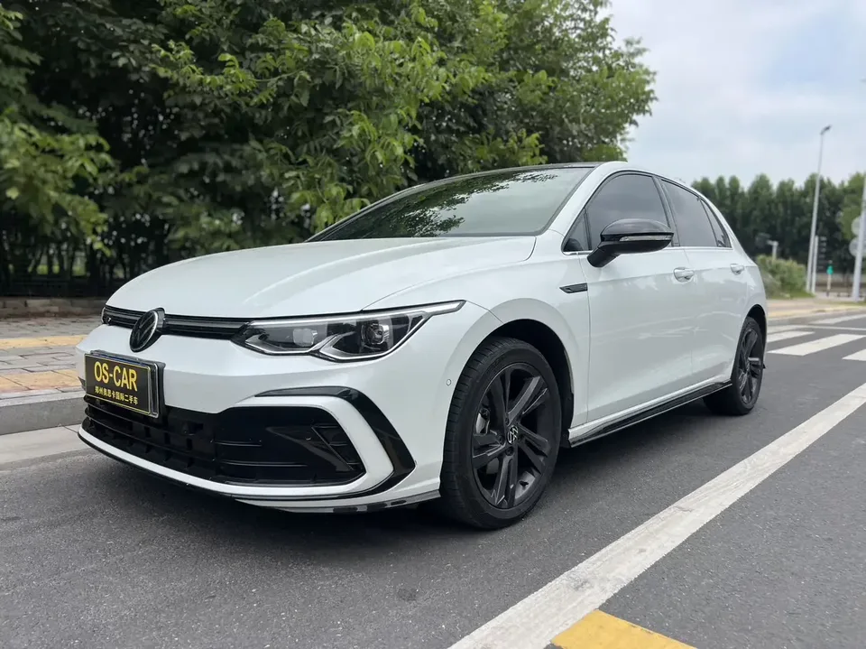 Volkswagen Golf golf 2021 280TSI DSG R-Line 2022 — photo 1, buy with delivery to Moscow