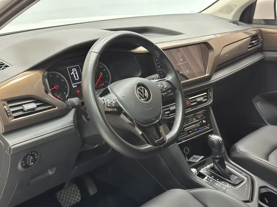 Volkswagen Tharu tuyue 2021 280TSI 2WD Luxury Edition PLUS 2022 — thumbnail 5