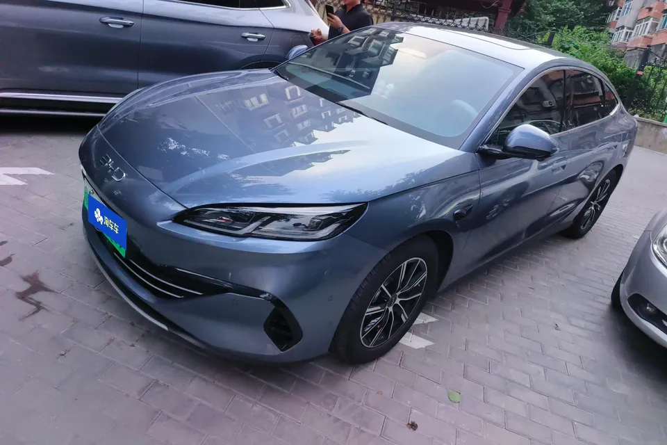 BYD Seal 06DM Seal 06DM 2025 DM-i 80KM Premium Edition 2025 — photo 1, buy with delivery to Moscow