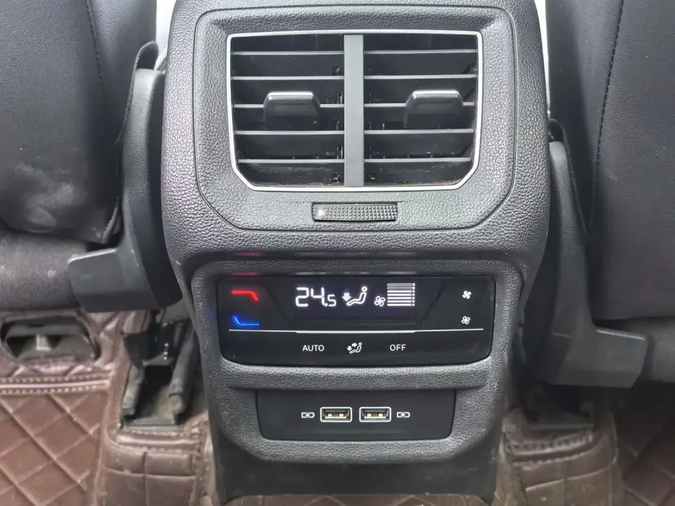 Volkswagen Tayron Tanyue 2023 280TSI 2WD Luxury Plus Advanced Edition 2023 — thumbnail 3