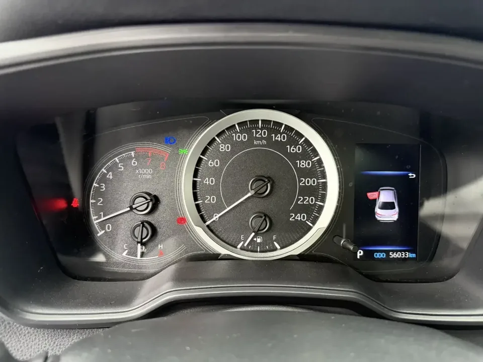Toyota Levin Lei Ling 2022 185T CVT Deluxe Edition 2022 — миниатюра 3
