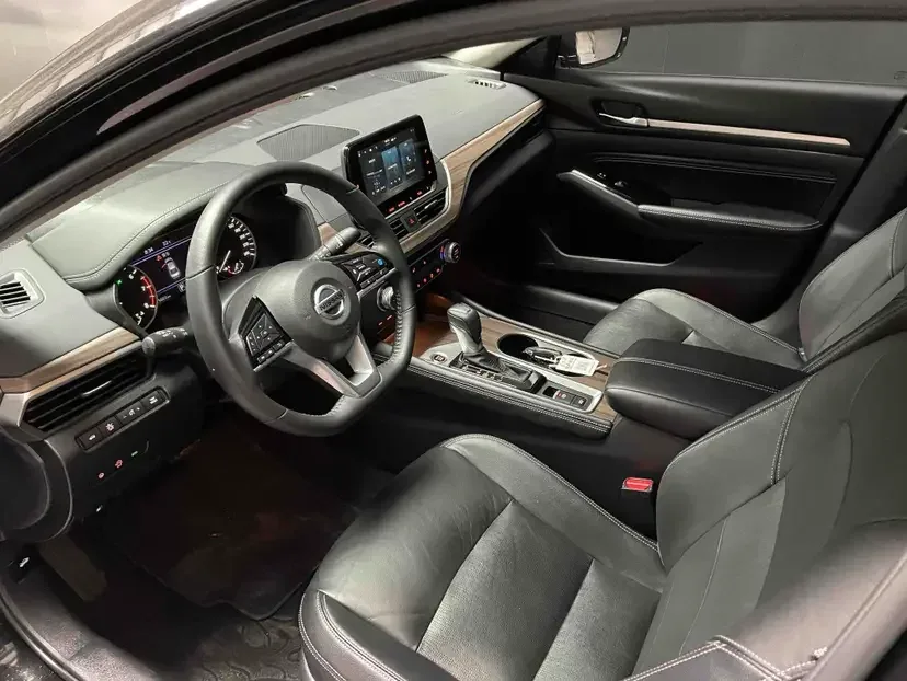 Nissan Altima Sound of nature 2021 2.0L XL Upper AD1 Smart Driving Edition 2022 — миниатюра 4
