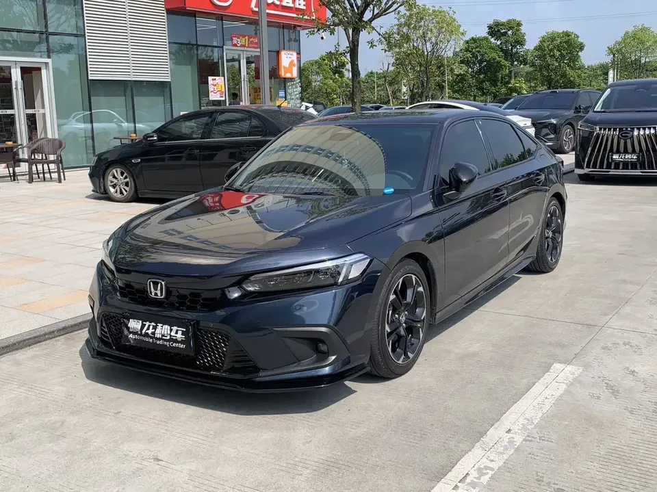 Honda CIVIC Civic 2022 240TURBO CVT Fuel Edition 2024 — photo 1, buy with delivery to Moscow