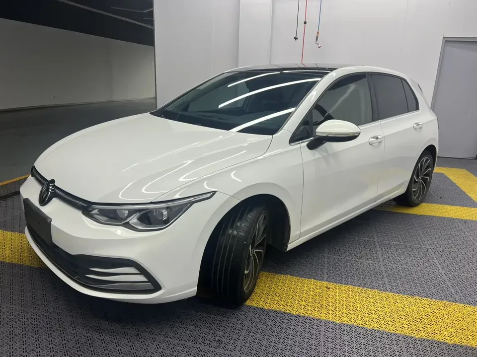 Volkswagen Golf golf 2021 200TSI DSG Pro 2022 — photo 1, buy with delivery to Moscow