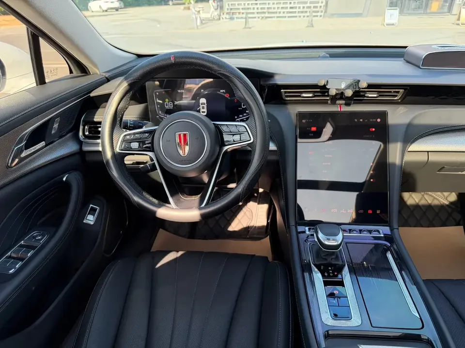 Hongqi H5 Hongqi H5 2023 1.5T DCT Zhilian Qiyun Edition 2023 — миниатюра 4