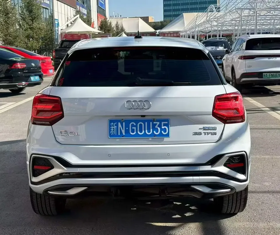 Audi Q2L Audi Q2L 2022 35 TFSI Progressive Dynamic 2022 — thumbnail 2