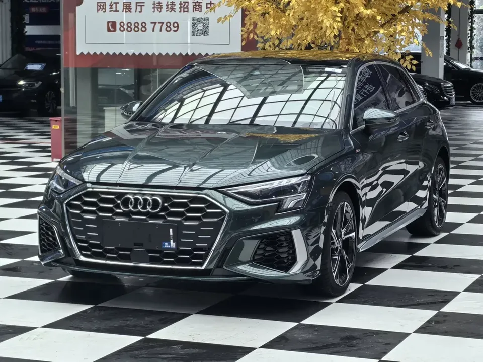 Audi A3 Audi A3 2022 Sportback 35 TFSI Stylish and sporty 2022 — photo 1, buy with delivery to Moscow