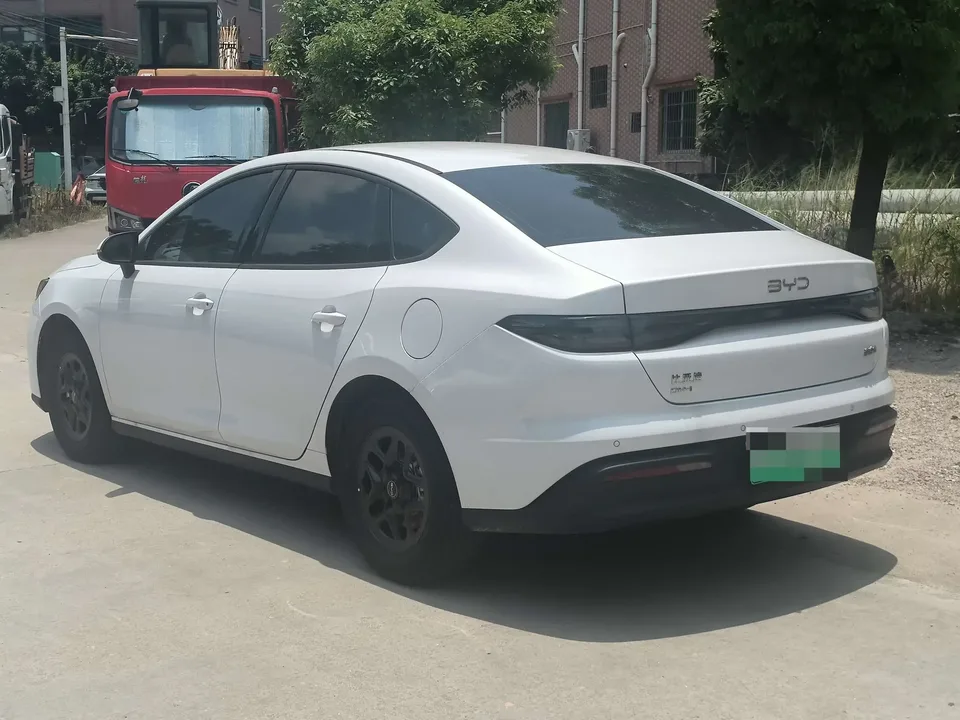 BYD Seal 05DM Seal 05DM 2026 DM-i 128KM Luxury 2026 — thumbnail 4