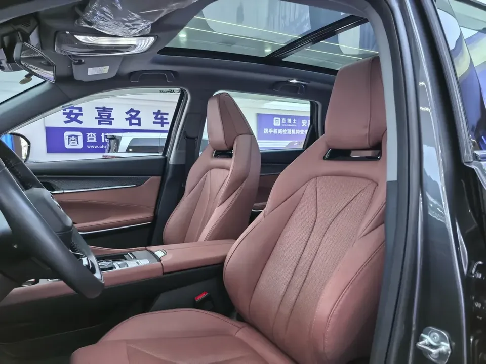 Changan CS75PLUS Changan CS75 PLUS 2024 The third generation champion version 1.5T automatic intelligent driving style 2024 — thumbnail 5
