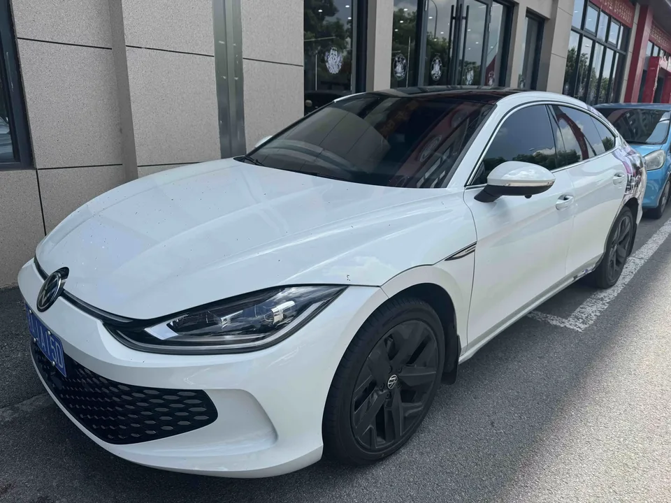 Volkswagen Lamando Lingdu 2024 Lingdu L 280TSI DSG Cool Edition 2024 — photo 1, buy with delivery to Moscow