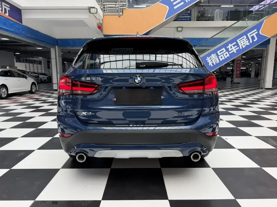 BMW X1 BMW X1 2022 sDrive20Li Fashion 2022 — thumbnail 2