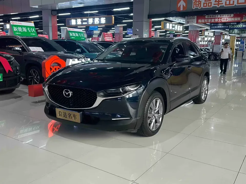Mazda CX-30 Mazda CX-30 2022 2.0L Automatic Elegant Edition 2022 — photo 1, buy with delivery to Moscow