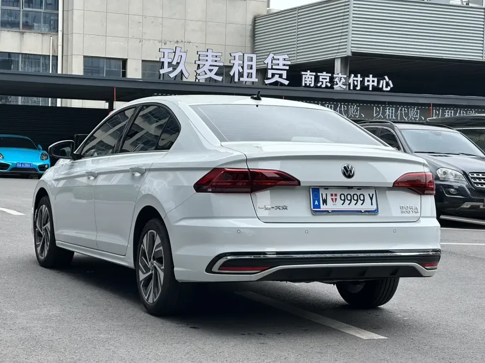 Volkswagen Bora Bora 2025 300TSI DSG Premium Edition 2025 — миниатюра 2