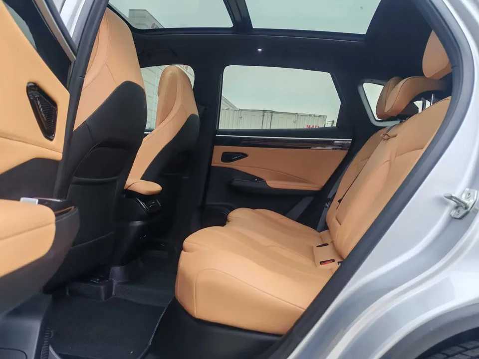 Geely Galaxy L7 Galaxy L7 2024 1.5T DHT 55km PRO Longteng Edition 2024 — thumbnail 4