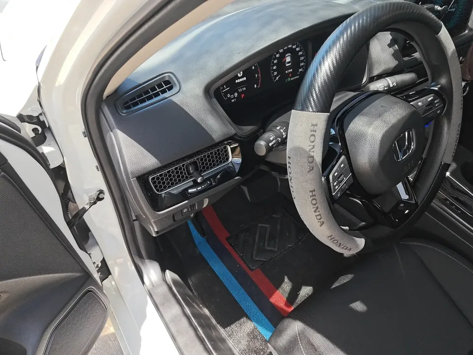 Honda CIVIC Civic 2023 240TURBO CVT Power Edition 2025 — миниатюра 4