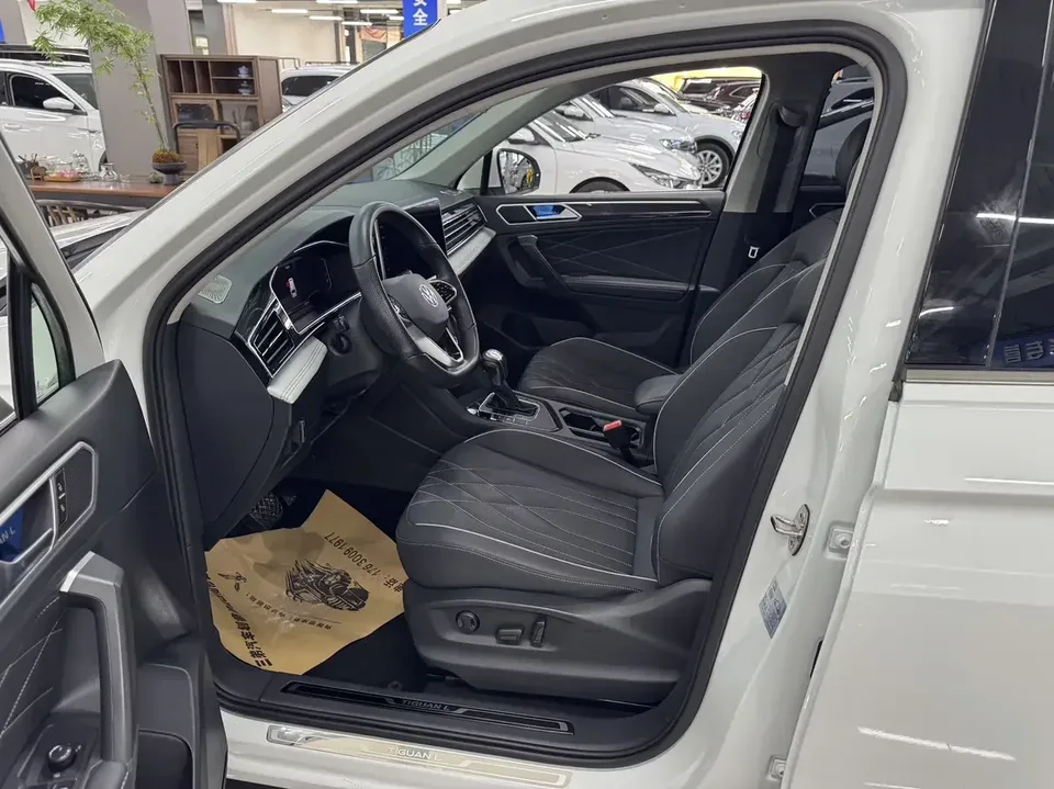 Volkswagen Tiguan L Tiguan L 2023 280TSI Limited Edition 2023 — thumbnail 3