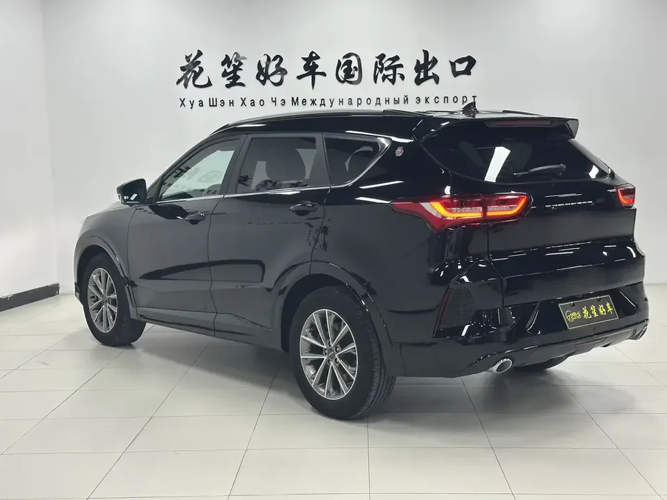 Jetour Jietu X70 Jietu X70 2022 1.5T DCT Joy Edition 5 Seaters 2022 — thumbnail 2