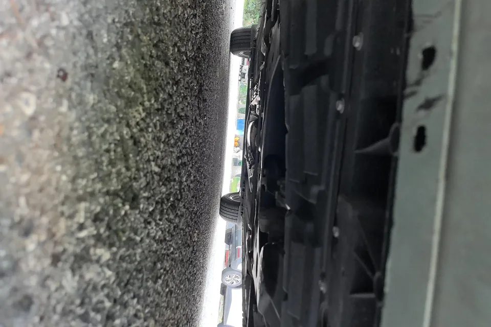 Nissan Tiida Tiida 2024 1.6L CVT Cool Edition 2024 — thumbnail 5