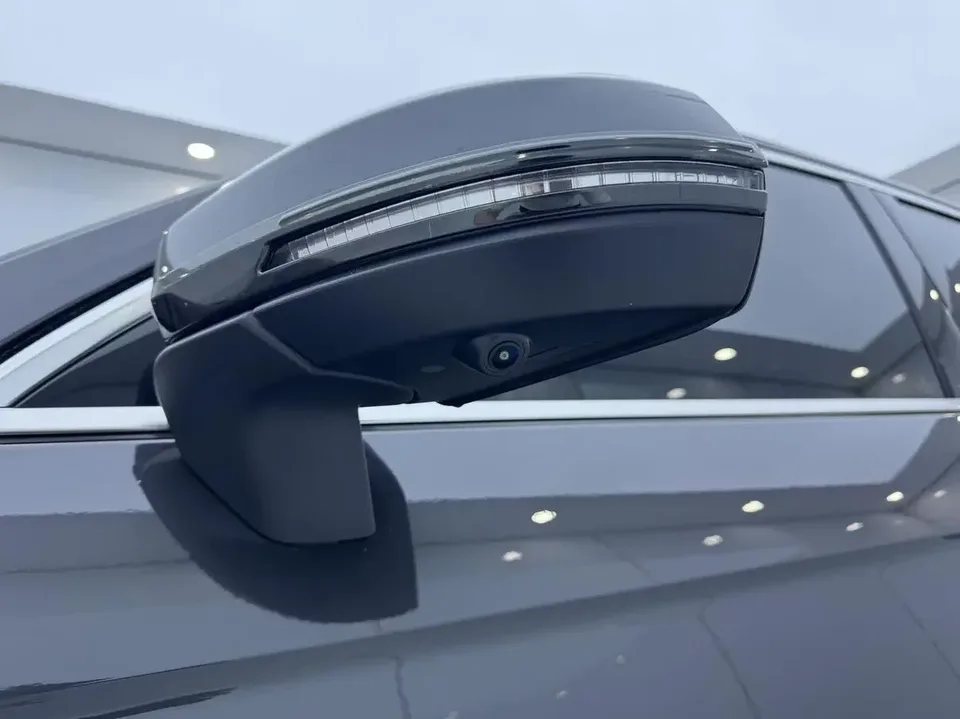 Volkswagen Tayron Tanyue 2023 280TSI 2WD Luxury Plus Advanced Edition 2022 — thumbnail 3