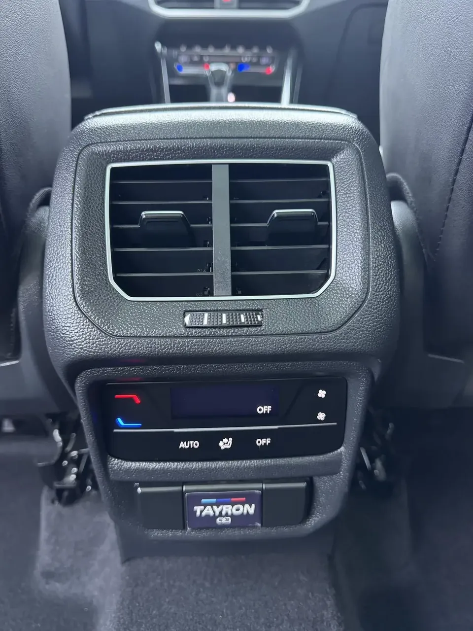Volkswagen Tayron Tanyue 2023 280TSI 2WD Luxury Plus Advanced Edition 2022 — thumbnail 4